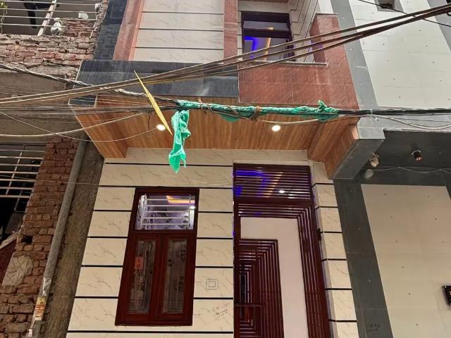 Resale | 2 BHK + Prayer Room 275 Sq.Ft. Independent House in Uttam Nagar