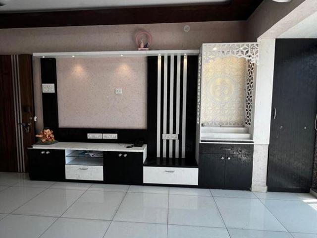 Resale | 2 BHK + Prayer Room 515 Sq.Ft. Apartment in Raymond The Address