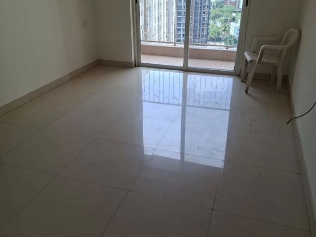 Resale | 2 BHK + Prayer Room 750 Sq.Ft. Apartment in Magarpatta Riverview City