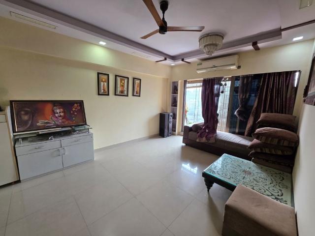 Resale | 2 BHK + Prayer Room 760 Sq.Ft. Apartment in Kanakia Spaces Niharika