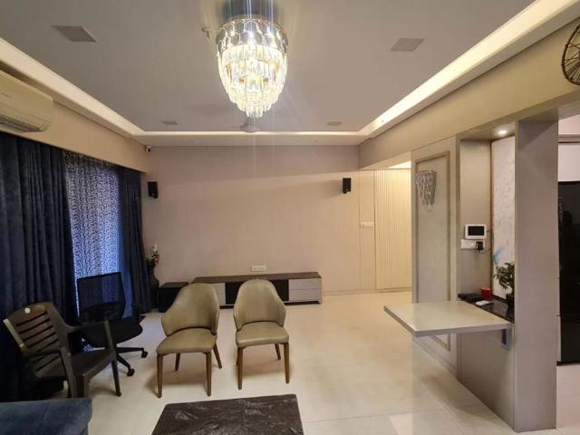 Resale | 2 BHK + Prayer Room 930 Sq.Ft. Apartment in Austin Aurus