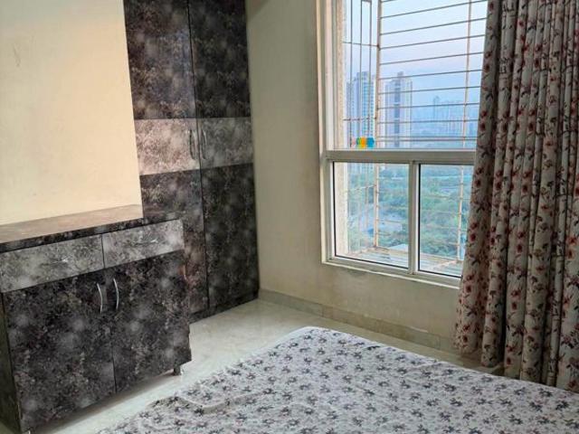 Resale | 2 BHK + Prayer Room,Extra Room 672 Sq.Ft. Apartment in Lodha Amara