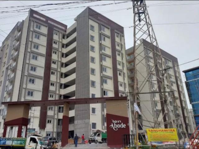 Resale | 2 BHK + Prayer Room,Servant Room,Study Room,Extra Room,Basement,Store Room 1191 Sq.Ft. Apartment in Venkatadri Vajras Abode