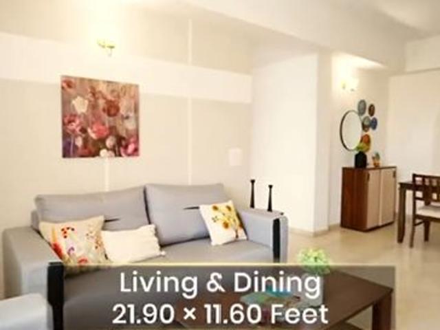 Resale | 2 BHK + Prayer Room,Servant Room,Study Room,Extra Room,Basement,Store Room 1342 Sq.Ft. Apartment in Umang Winter Hills