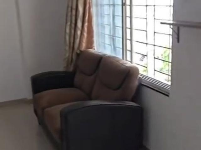 Resale | 2 BHK + Prayer Room,Servant Room,Study Room,Extra Room,Basement,Store Room 809 Sq.Ft. Apartment in Florina Apartments