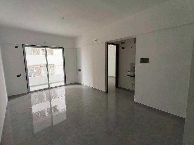 Resale | 2 BHK + Prayer Room,Servant Room,Study Room,Store Room 965 Sq.Ft. Apartment in ANP Atlantis