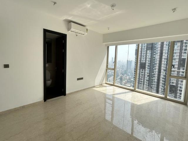 Resale | 2 BHK + Prayer Room,Study Room,Store Room 890 Sq.Ft. Apartment in Lodha The Park
