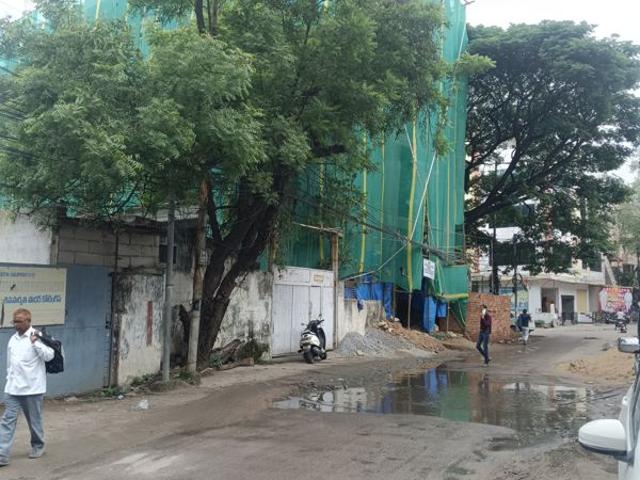 Resale | 300 Sq.Mt. Independent House in Motilal Nehru Nagar