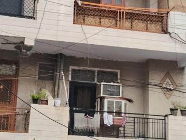 Resale | 30.56 Sq.Mt. Apartment in Shalimar Garden Extension II