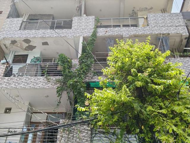 Resale | 360 Sq.Ft. Apartment in Dlf Ankur Vihar
