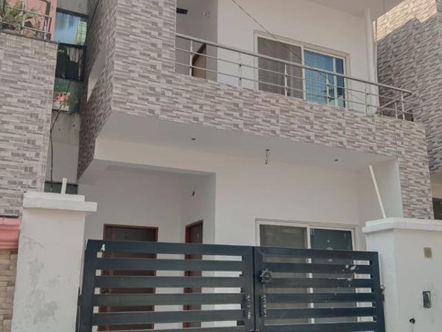 Resale | 4 BHK 1000 Sq.Ft. Villa in Chinhat