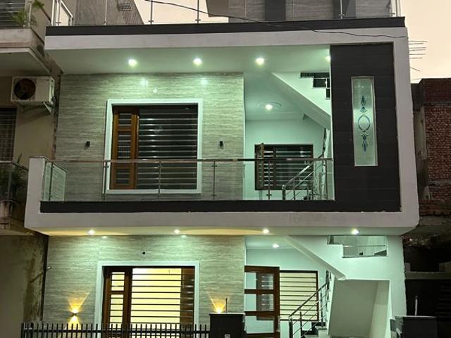 Resale | 4 BHK 103 Sq.Yd. Independent House in Sector 123