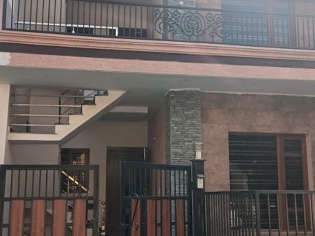 Resale | 4 BHK 114 Sq.Yd. Independent House in Sector 127