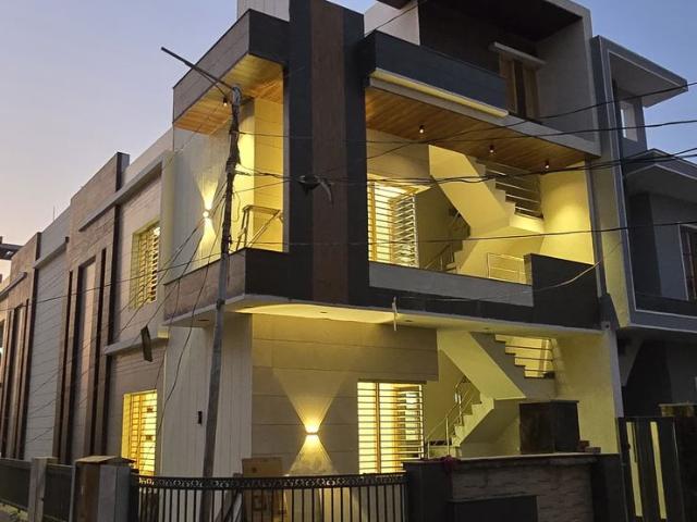 Resale | 4 BHK 115 Sq.Yd. Independent House in Sunny Enclave