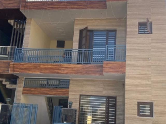 Resale | 4 BHK 115 Sq.Yd. Independent House in Sector 123