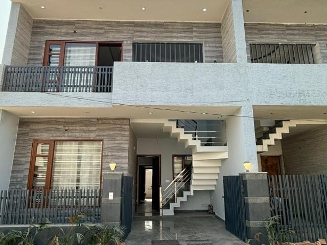 Resale | 4 BHK 110 Sq.Yd. Independent House in Sunny Enclave