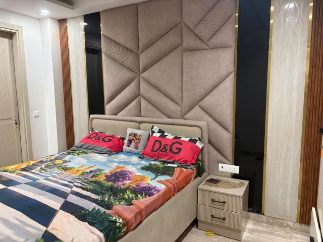 Resale | 4 BHK + 125 Sq.Yd. Apartment in Vikas Puri