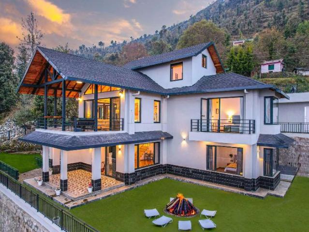 Resale | 4 BHK 1200 Sq.Ft. Villa in D P Luxury Villa