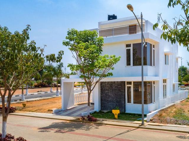 Resale | 4 BHK + 1200 Sq.Ft. Villa in Jigani