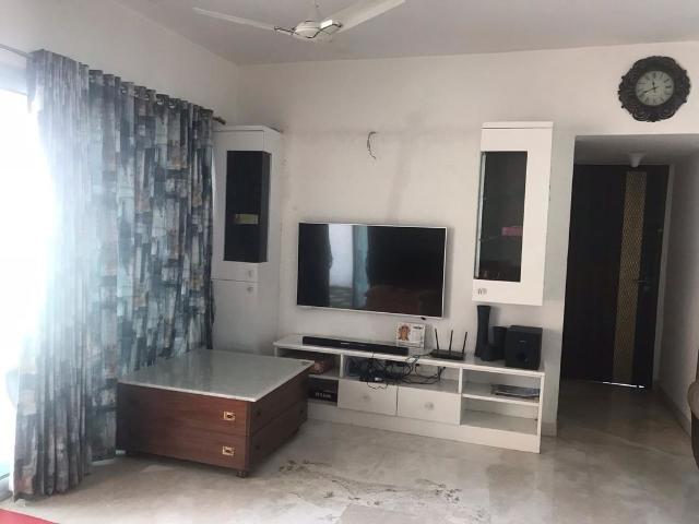 Resale | 4 BHK 1200 Sq.Ft. Apartment in Kabra Aurum