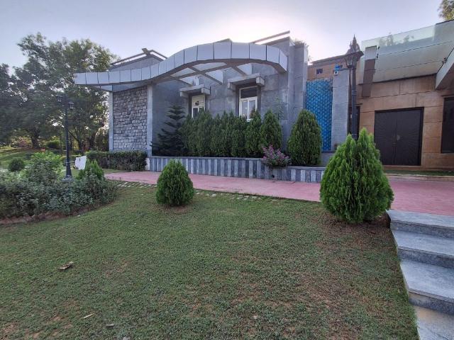 Resale | 4 BHK + 12300 Sq.Ft. Villa in DLF Atria
