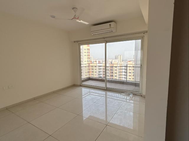 Resale | 4 BHK 1348 Sq.Ft. Apartment in Shapoorji Pallonji Joyville Tower Crown