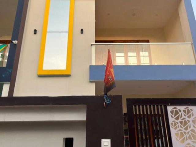 Resale | 4 BHK + 1350 Sq.Ft. Villa in Shankar Pur