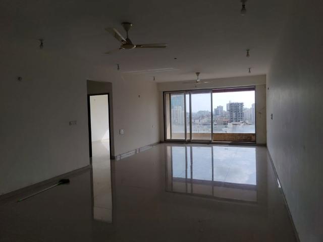 Resale | 4 BHK 1350 Sq.Ft. Apartment in Evershine Nagar