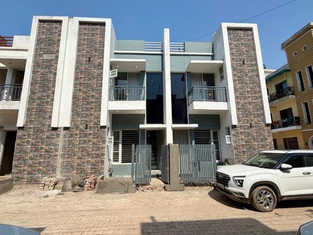 Resale | 4 BHK 1350 Sq.Ft. Independent House in SBP Hillwood Greens