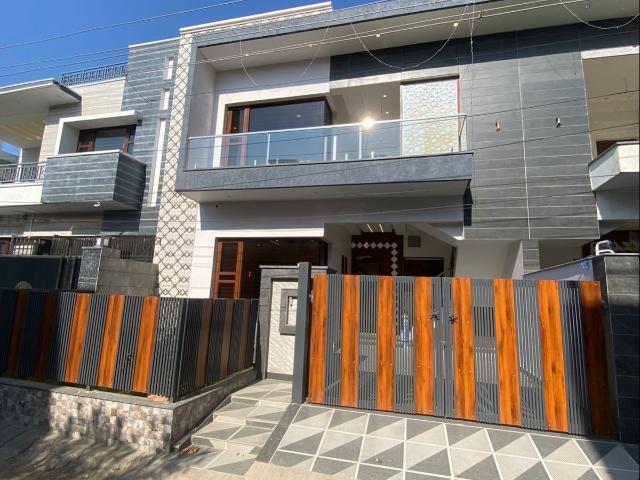 Resale | 4 BHK 1350 Sq.Ft. Independent House in Sunny Enclave