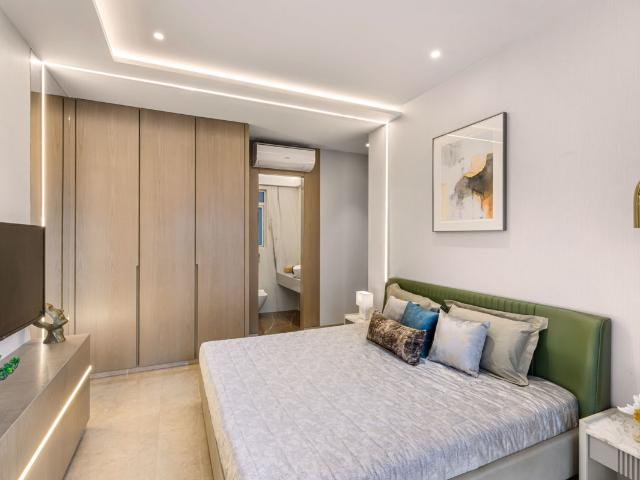 Resale | 4 BHK 1395 Sq.Ft. Apartment in Dosti Greenscape