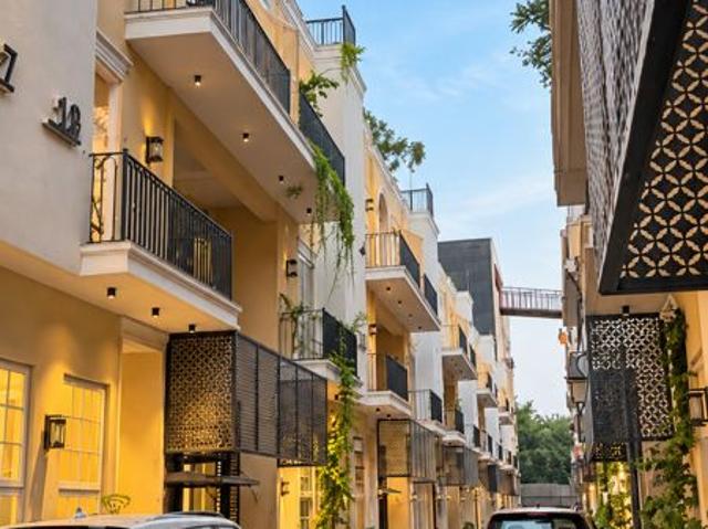 Resale | 4 BHK + 130 Sq.Yd. Villa in Mandi