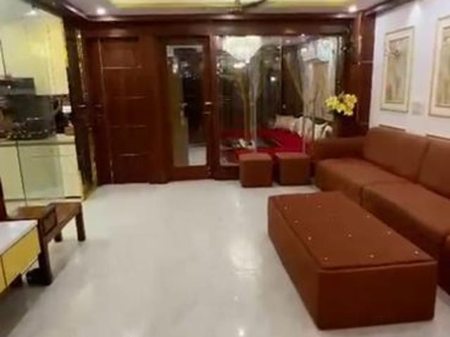 Resale | 4 BHK + 1440 Sq.Ft. Apartment in Shaheen Bagh