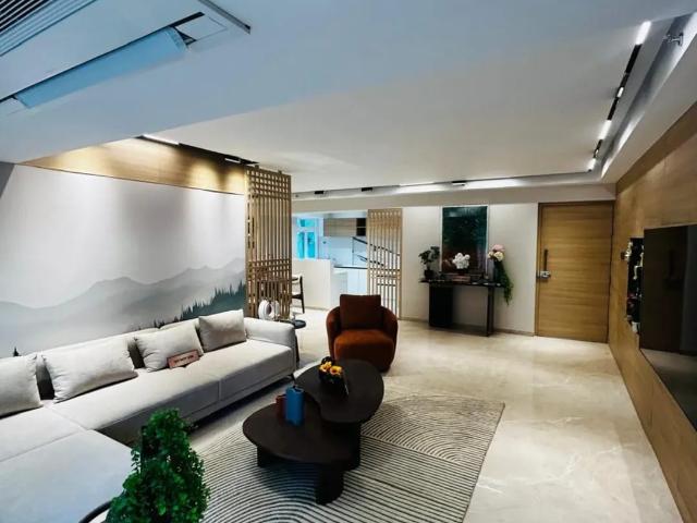 Resale | 4 BHK 1470 Sq.Ft. Apartment in Ruparel Panache