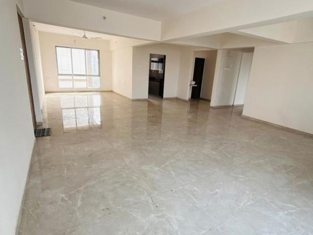 Resale | 4 BHK 1500 Sq.Ft. Apartment in Arihant Balaji Pride