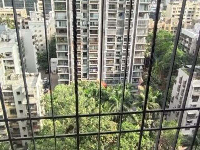 Resale | 4 BHK 1500 Sq.Ft. Apartment in Montreal Tower
