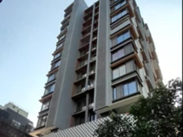 Resale | 4 BHK 1500 Sq.Ft. Apartment in Rishabraj Blue Lotus