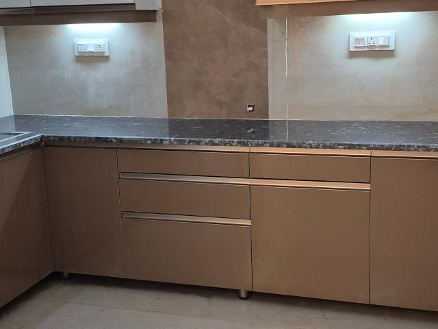 Resale | 4 BHK 150 Sq.Yd. Independent House in Sector 125