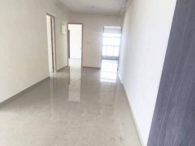 Resale | 4 BHK 1650 Sq.Ft. Apartment in Mahindra Vista