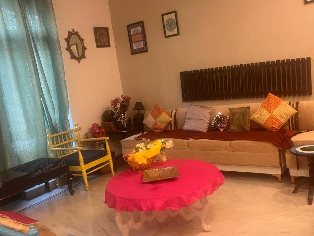 Resale | 4 BHK 167 Sq.Yd. Villa in D Block Shastri Nagar