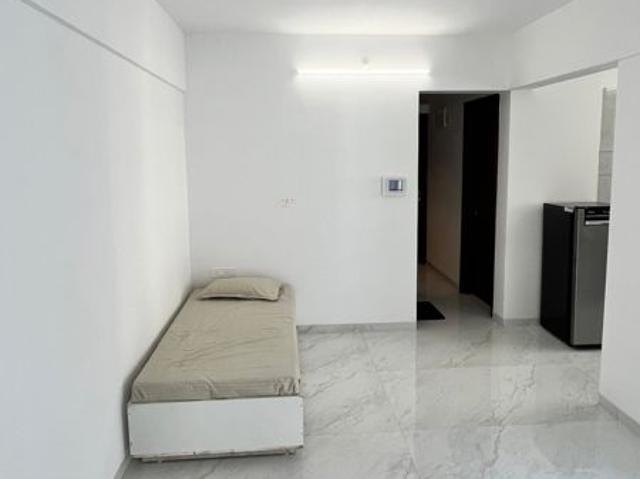 Resale | 4 BHK + 1680 Sq.Ft. Apartment in Majestique The Ornate