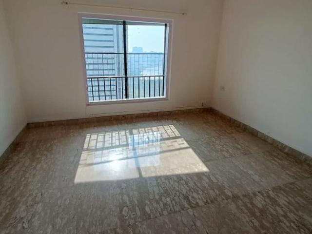 Resale | 4 BHK 1603 Sq.Ft. Apartment in Khar West