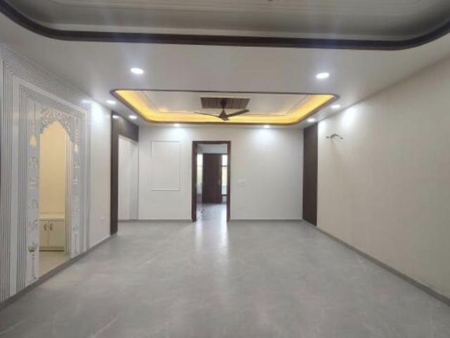 Resale | 4 BHK 160 Sq.Yd. Independent House in Sector 2