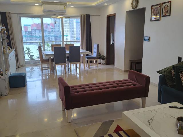 Resale | 4 BHK 1700 Sq.Ft. Apartment in Dosti Group Imperia