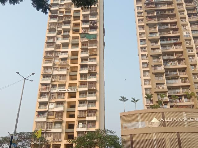 Resale | 4 BHK 1700 Sq.Ft. Apartment in Mahavir Heights Ghansoli