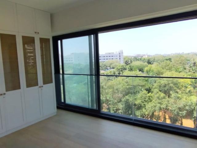 Resale | 4 BHK 1732 Sq.Ft. Apartment in Raheja Park West