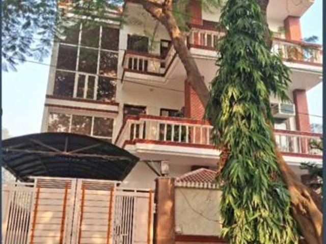 Resale | 4 BHK 173 Sq.Yd. Independent House in Ansal Plaza Gurgaon