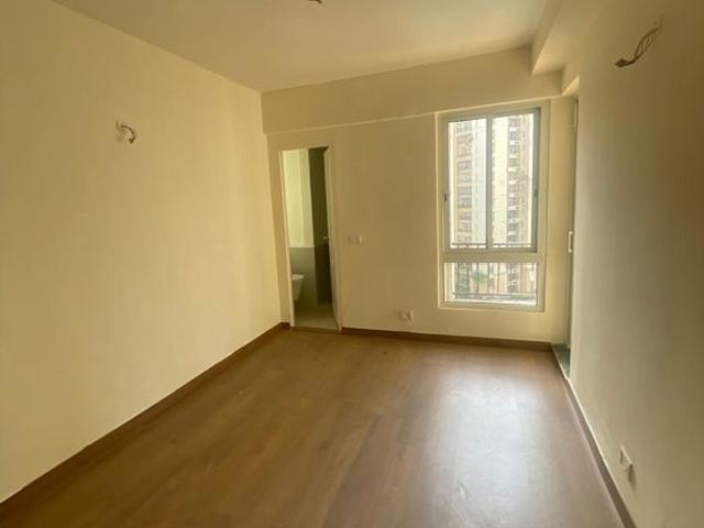 Resale | 4 BHK + 1860 Sq.Ft. Apartment in Jaypee Greens Kosmos