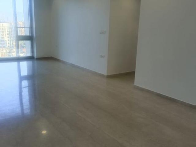 Resale | 4 BHK 1875 Sq.Ft. Apartment in Tytan Apartment