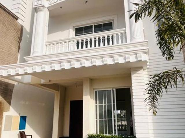 Resale | 4 BHK 1800 Sq.Ft. Villa in Amrawati IT City